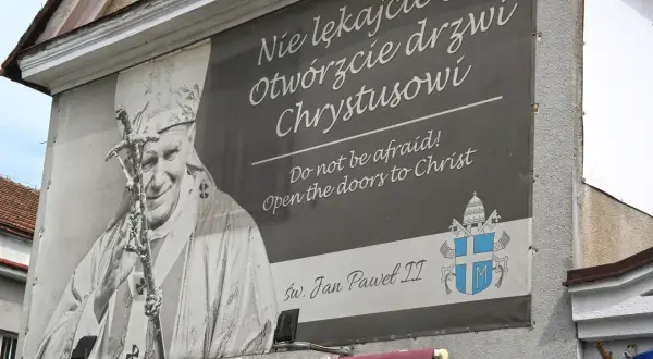 Wadowice atrakcje: odkryj najważniejsze miejsca związane z papieżem