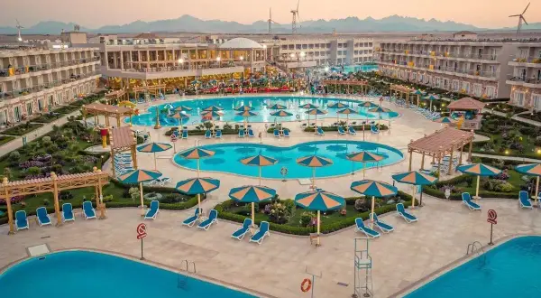 Hawaii Paradise Aqua Park Resort: opinie o tym raju z basenami, zjeżdżalniami i mnóstwem leżaków.