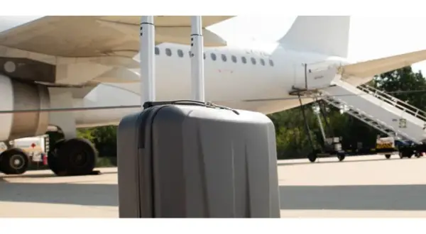 Co można przewieźć w bagażu podręcznym Ryanair? Uniknij opłat!