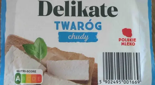 Delikate twaróg chudy, idealny do lekkich posiłków. Na opakowaniu widnieje symbol Nutri-Score A.