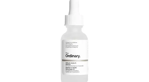 Serum z kwasem salicylowym 2% od The Ordinary, idealny do walki z niedoskonałościami i problemami skóry.
