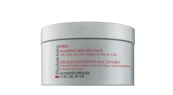 Dischetti esfolianti Elizabeth Arden PRO con acido mandelico, utili per una pelle sensibile e luminosa.