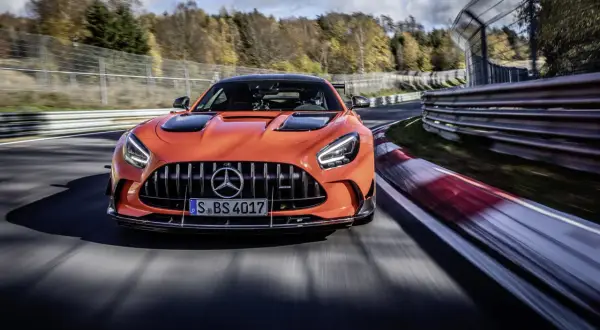 Mercedes-AMG GT Black Series: Król Nürburgringu i inwestycja?