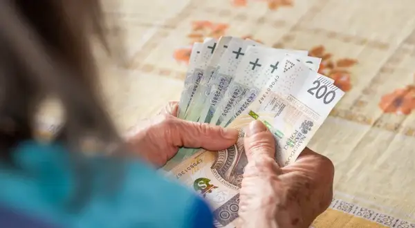 Ile emerytury po 15 latach pracy? Sprawdź, co naprawdę otrzymasz