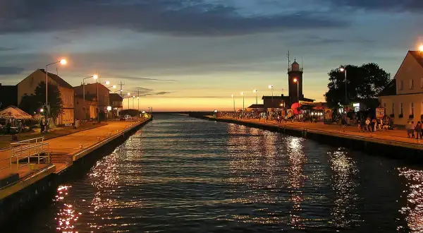 Gdzie zjeść w Darłówku? Odkryj najlepsze restauracje i smaki