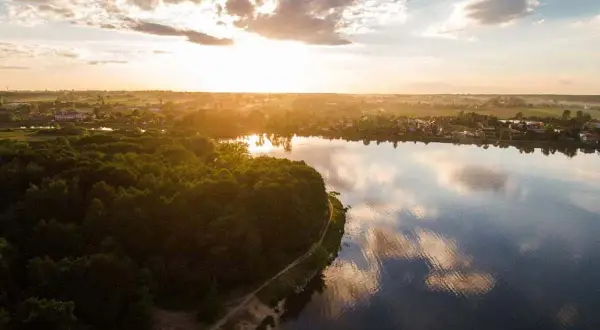 Jezioro w Lublinie? Odkryj Zalew Zemborzycki i inne perły!