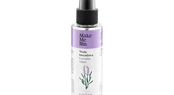 Woda lawendowa na trądzik Make Me Bio. Delikatny spray z lawendą, idealny do pielęgnacji cery problematycznej.