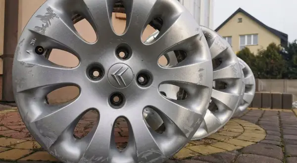 Jak wybrać idealne felgi do Citroëna Berlingo II? Porady i najlepsze opcje