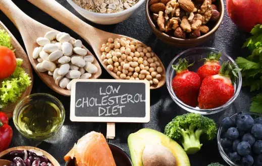 Czym zbijać cholesterol? Skuteczne metody na naturalne obniżenie poziomu