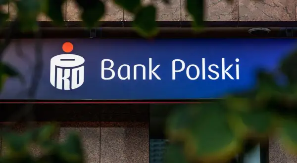 Logo PKO Banku Polskiego. Szukasz informacji, jak zamknąć konto PKO?