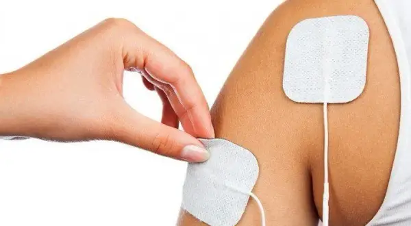 Rehabilitacja TENS: Jak prąd leczy ból? Przewodnik Filipa Kwiatkowskiego