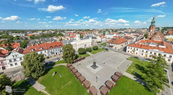 Gdzie zjeść w Radomiu? Sprawdzone miejsca i smaki, które pokochasz