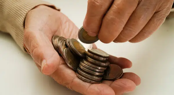 Emerytura po 5 latach pracy: Czy to będzie świadczenie groszowe?