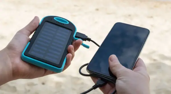 Najlepsze power banki solarne – wybierz idealny model dla siebie