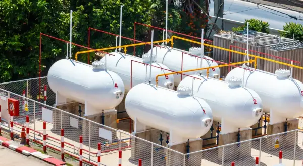 Jak powstaje gaz LPG - procesy produkcji i nowe metody wytwarzania