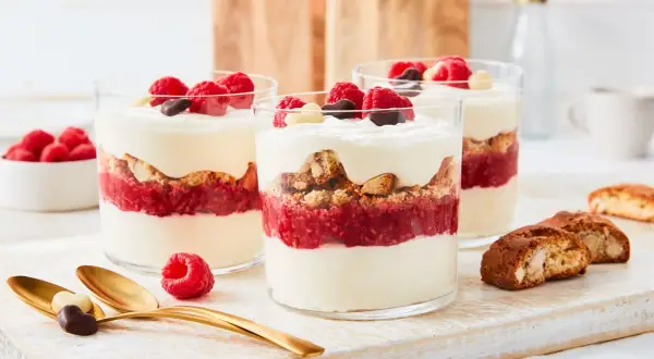 Desserts im Glas mit Mascarpone: Cremig, schnell & einfach