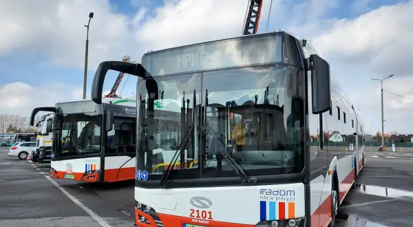 Nowe autobusy MPK Radom gotowe do kursowania, być może kiedyś pojawią się też w Toruniu.