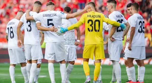 Korona Kielce vs Zagłębie Lubin: Analiza, statystyki, kto wygra?