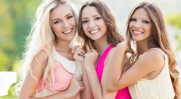 Jak zostać modelką w wieku 16 lat - kluczowe kroki i porady
