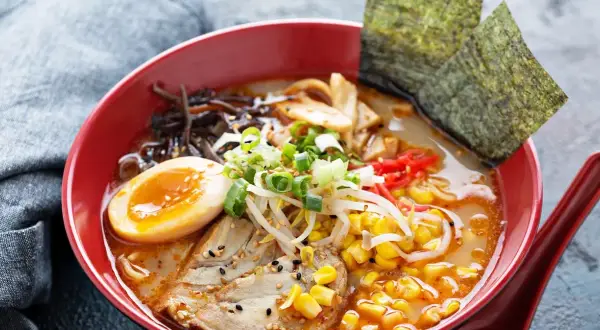 Jaki makaron do ramen: odkryj idealny wybór dla doskonałego smaku