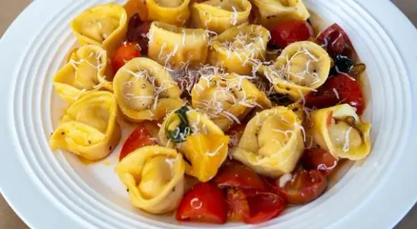 Tortellini jak zrobić? Twój przewodnik do włoskiej perfekcji w domu