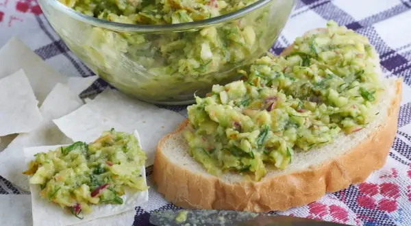 Jak zrobić guacamole na szybko - prosty przepis w 5 minut