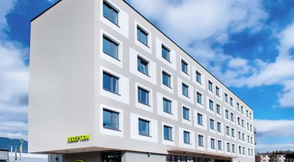 B&B HOTELS: Co to jest? Ekonomiczny komfort i filozofia "econochic"