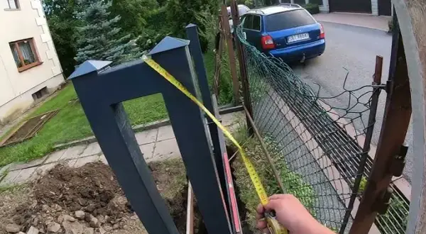 Jak zbudować solidny fundament pod bramę przesuwną bez błędów