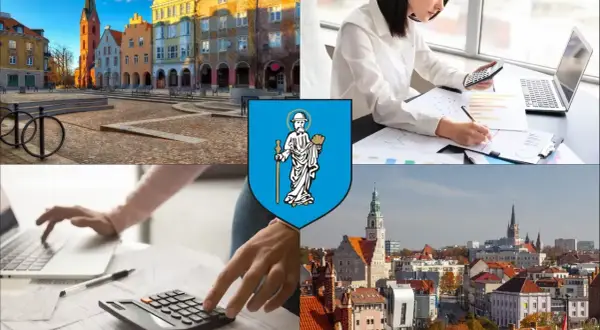 Kolaż: Rynek w Olsztynie, herb miasta, kobieta z kalkulatorem i laptopem, widok na miasto.