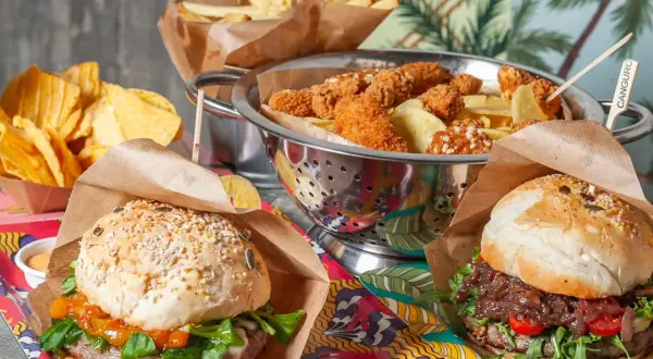 Hamburger Gourmet: Guida ai Migliori Locali e Tendenze 2024