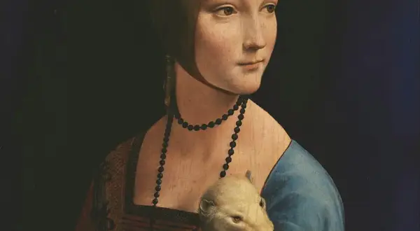 Dama z łasiczką, arcydzieło Leonarda da Vinci, przedstawia młodą kobietę z białym zwierzątkiem.