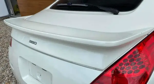 Spoiler do Nissana 350Z: Wybierz idealny! Style, montaż, prawo