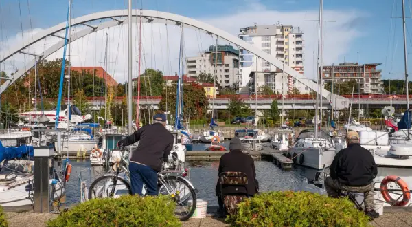 Gdzie jest Kołobrzeg? Poznaj jego lokalizację i atrakcje w okolicy