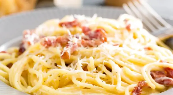 Spaghetti carbonara jak zrobić – uniknij najczęstszych błędów w przepisie