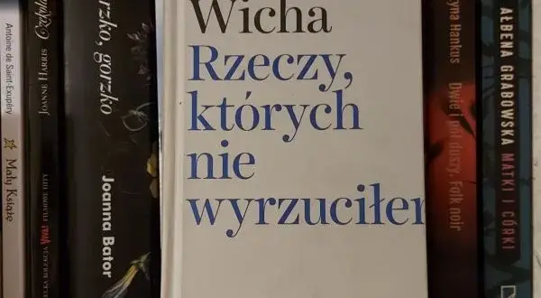 Najpiękniejsze cytaty z książki Rzeczy, których nie wyrzuciłem
