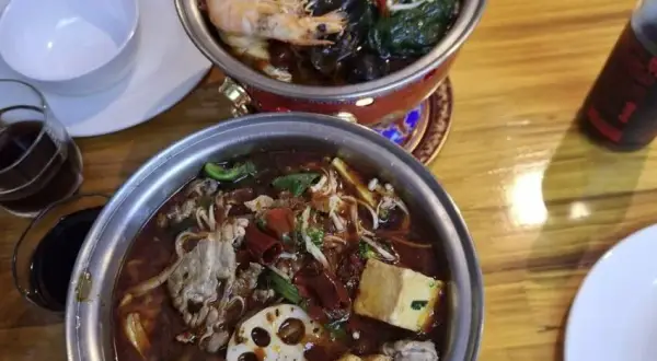 Da Qing Mian Guan Berlin: Authentischer Hotpot & handgezogene Nudeln