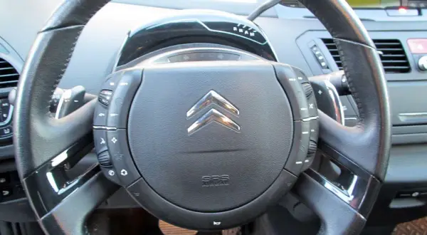 Citroën C4: pojemność baku, zasięg i wlew paliwa wszystko, co musisz wiedzieć