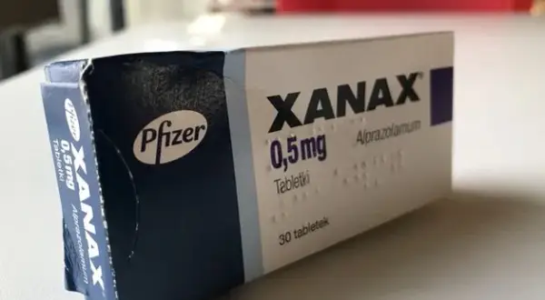 Na co jest lek Xanax i jak może pomóc w leczeniu lęków?