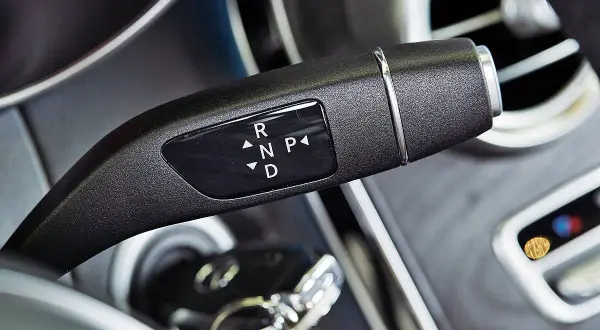 Czy można holować automat Mercedes bez ryzyka uszkodzenia skrzyni?