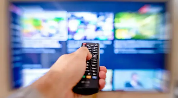 Czy telewizor Philips ma wbudowany dekoder DVB-T2? Sprawdź, zanim kupisz!