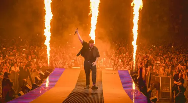 Ile trwa koncert Dawida Podsiadły? Zaplanuj swój wieczór idealnie!