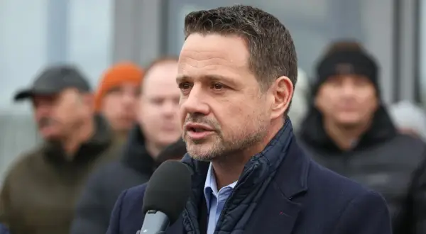 800 plus: Trzaskowski gwarantuje! Prawda o kryterium dochodowym