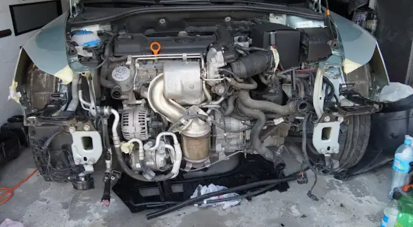 Jak wymienić chłodnicę klimatyzacji Hyundai i30 - uniknij kosztownych błędów