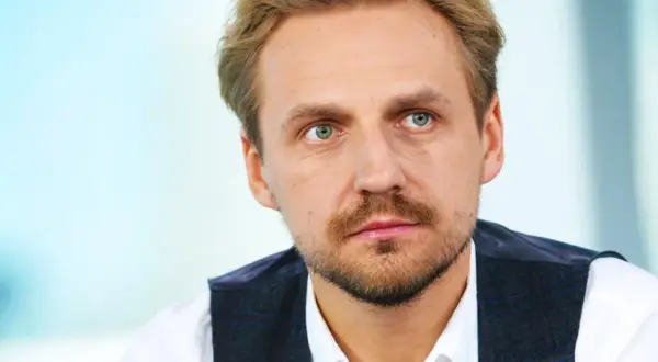 Paweł Domagała: Kto śpiewa "Weź nie pytaj"? Historia hitu