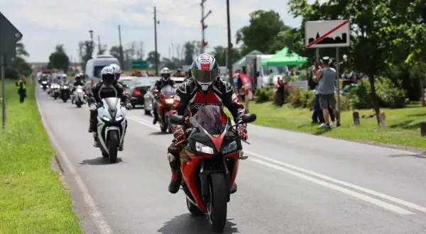 Trasy motocyklowe Wielkopolska: odkryj malownicze szlaki i atrakcje