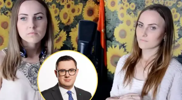 Dwie kobiety na tle słoneczników, w tle wizerunek mężczyzny w garniturze, być może miłosz motyka żona.