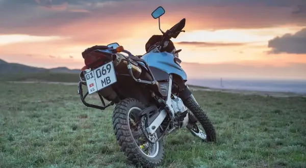 Efektywne planowanie trasy motocyklowej: uniknij najczęstszych błędów