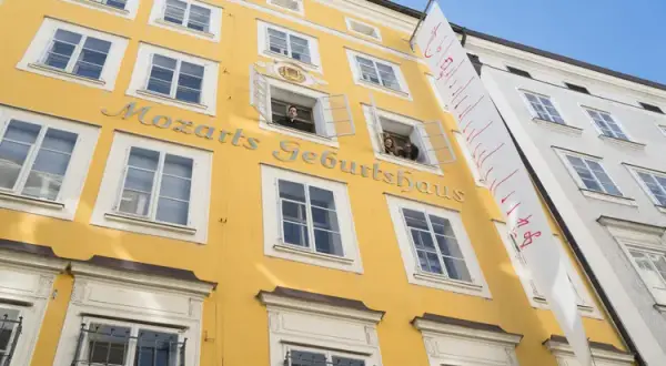 Gdzie urodził się Mozart? Poznaj fascynujące miejsce narodzin geniusza