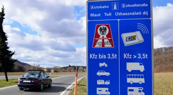 Znak drogowy informuje o opłatach za autostrady i drogi szybkiego ruchu w Austrii. Winieta jest obowiązkowa dla pojazdów do 3,5t.