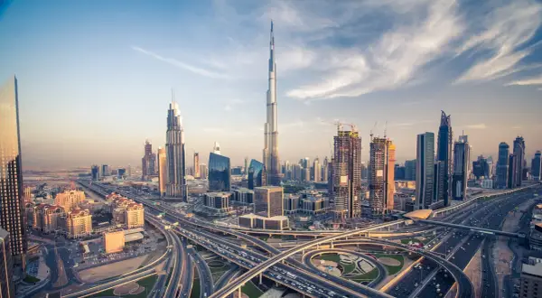Dubaj kiedy jechać - uniknij upałów i ciesz się najlepszymi atrakcjami
